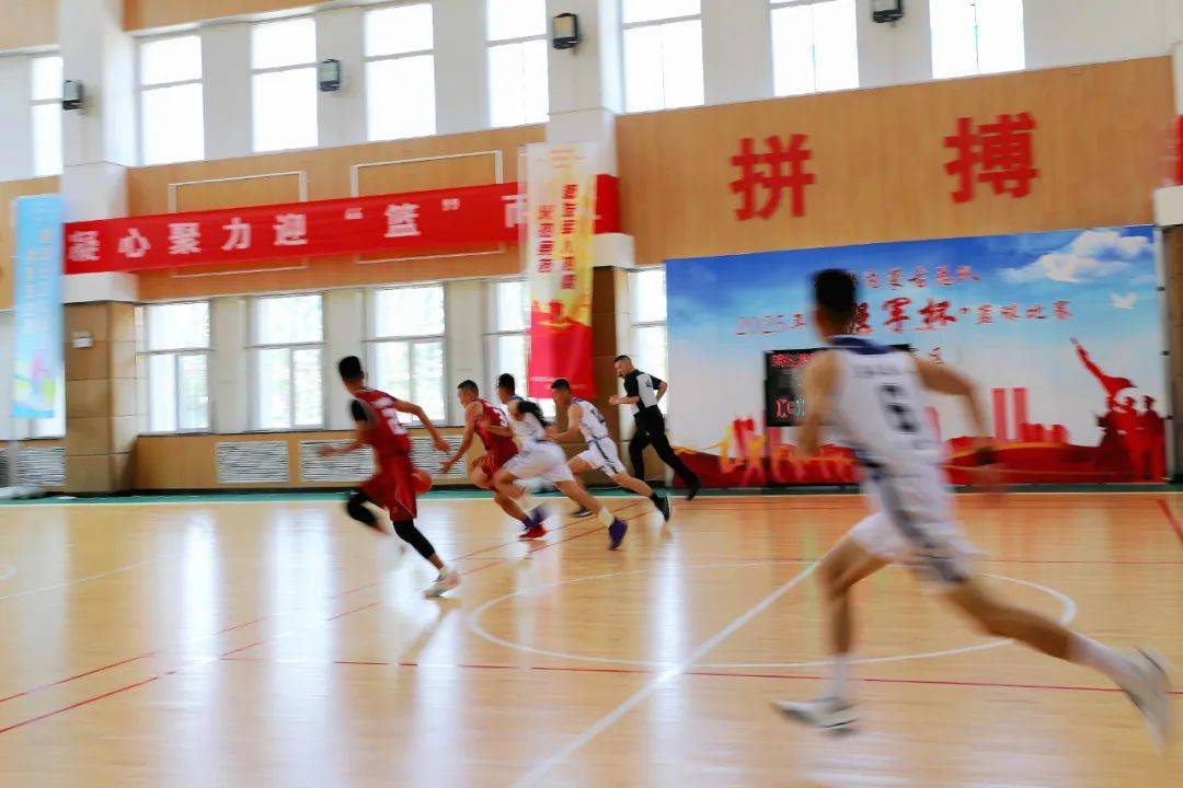 关于钱塘黑豹队对阵嵩山鲸鲨队，体操总决赛读秒绝平，门将神扑救主——快速转换撕裂防线的信息开云