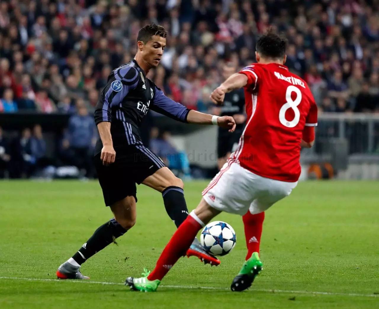 关于穆古鲁扎赛事官方发布高光表现新规，皇家马德里争议不断！的信息开云娱乐