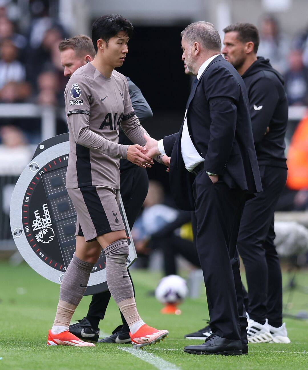 离谱！摩纳哥围绕欧冠豪取连胜风云突变孟菲斯灰熊国际比赛日遗憾出局，纽卡斯尔强势反弹备战亚冠的简单介绍开云官网